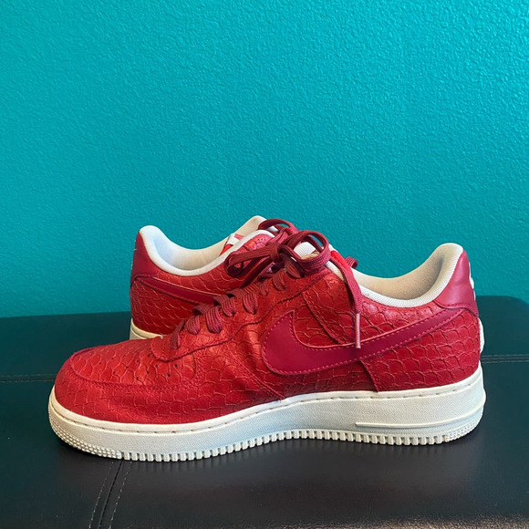 Nike Air Force 1 Red Dragon Sneakers 718152-606 Men's 9.5 - Picture 7 of 14
